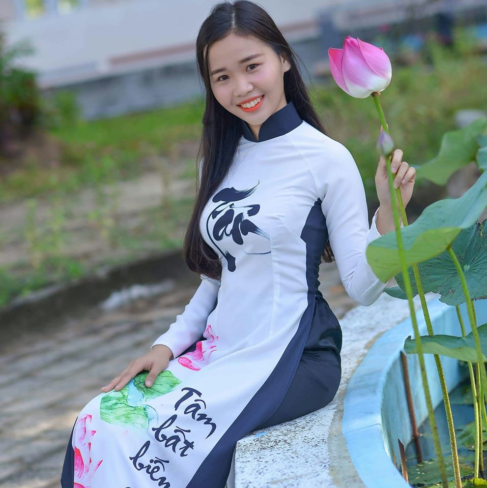 Phan Thị Ngọc Phước, cô thủ khoa xinh đẹp.