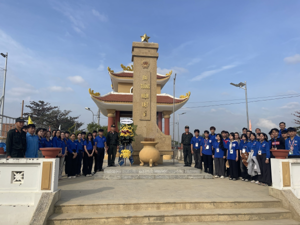 Đội tình nguyện Khoa Cơ khí – Trường Đại học Nha Trang lan tỏa tinh thần tình nguyện vì cộng đồng