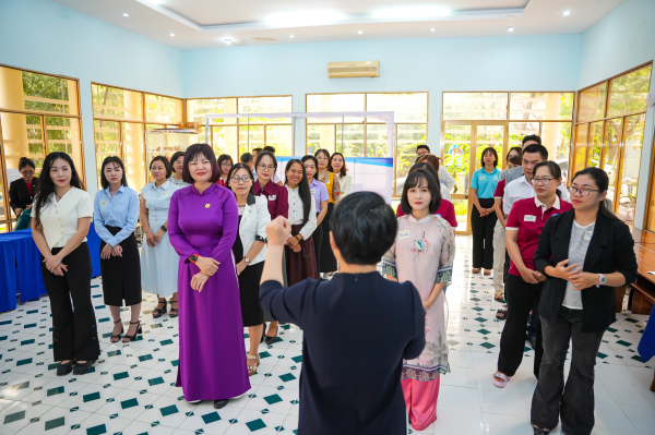 KHAI MẠC KHÓA TẬP HUẤN TRAINER OF TRAINERS (TOT) VỀ KHỞI NGHIỆP ĐỔI MỚI SÁNG TẠO TẠI TRƯỜNG ĐẠI HỌC NHA TRANG CHO ĐỘI NGŨ GIẢNG VIÊN, VIÊN CHỨC TRẺ