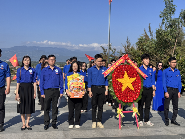 ĐOÀN TRƯỜNG ĐẠI HỌC NHA TRANG PHỐI HỢP ĐOÀN XÃ CAM AN TỔ CHỨC CHUỖI HOẠT ĐỘNG Ý NGHĨA NHÂN DỊP 95 NĂM NGÀ THÀNH LẬP ĐOÀN TNCS HỒ CHÍ MINH (26/3/2931 - 26/3/2026)