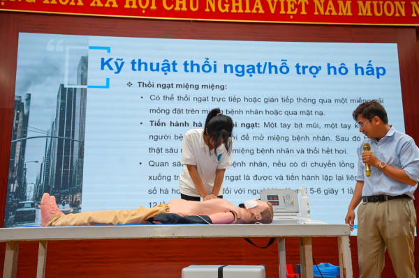 Hơn 300 sinh viên tham gia chương trình “Phòng, chống tai nạn thương tích” năm 2026