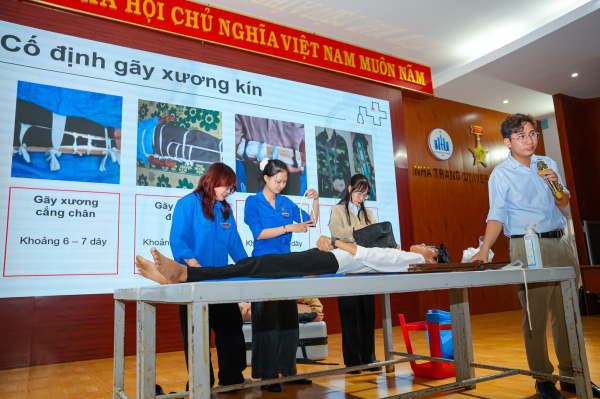 Hơn 300 sinh viên tham gia chương trình “Phòng, chống tai nạn thương tích” năm 2026