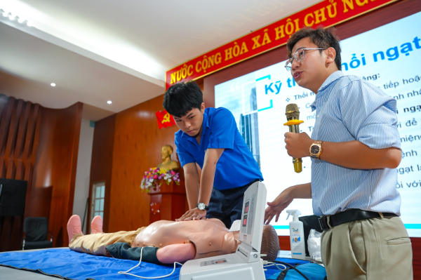 Hơn 300 sinh viên tham gia chương trình “Phòng, chống tai nạn thương tích” năm 2026