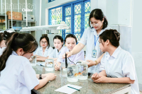 Trường Đại học Nha Trang phát huy mô hình “kiềng ba chân” kết nối đào tạo với thị trường lao động