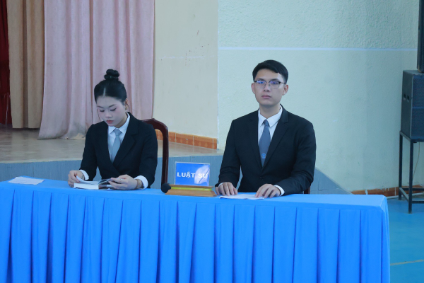 Từ lớp học đến phòng xử án: Trải nghiệm “phiên tòa giả định” thu hút học sinh Lâm Đồng