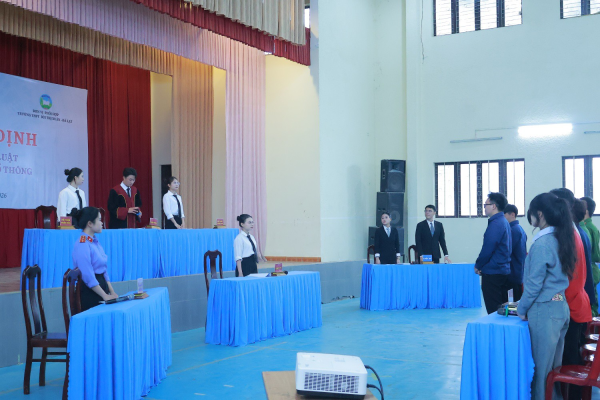 Từ lớp học đến phòng xử án: Trải nghiệm “phiên tòa giả định” thu hút học sinh Lâm Đồng
