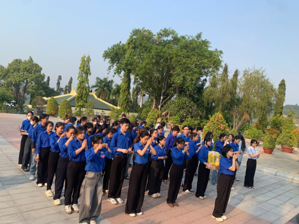 “NGÀY CHỦ NHẬT XANH” 2026: HÀNH TRÌNH TRI ÂN VÀ LAN TỎA TRÁCH NHIỆM CỦA SINH VIÊN NTU