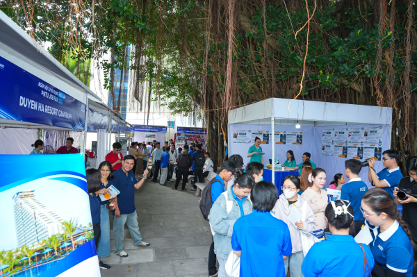 Khai mạc Ngày hội STEM 2026 và Ngày hội Tuyển dụng việc làm – NTU Job Fair 2026 tại Trường Đại học Nha Trang