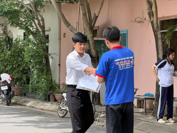 Tuổi trẻ Trường Đại học Nha Trang hoàn thành Chương trình Tiếp sức mùa thi năm 2026