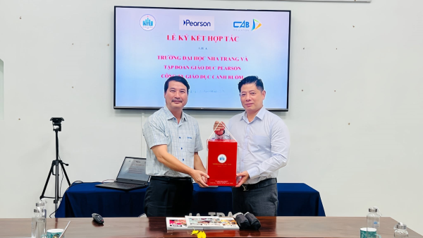Trường Đại học Nha Trang làm việc với Tập đoàn Pearson và Công ty TNHH Đầu tư & Phát triển Giáo dục Cánh Buồm