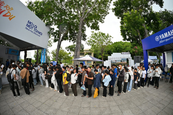 TRƯỜNG ĐẠI HỌC NHA TRANG PHỐI HỢP CÙNG YAMAHA TỔ CHỨC CHƯƠNG TRÌNH TRẢI NGHIỆM SẢN PHẨM VÀ HƯỚNG DẪN LÁI XE AN TOÀN CHO SINH VIÊN