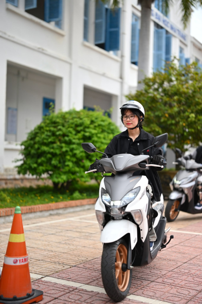TRƯỜNG ĐẠI HỌC NHA TRANG PHỐI HỢP CÙNG YAMAHA TỔ CHỨC CHƯƠNG TRÌNH TRẢI NGHIỆM SẢN PHẨM VÀ HƯỚNG DẪN LÁI XE AN TOÀN CHO SINH VIÊN