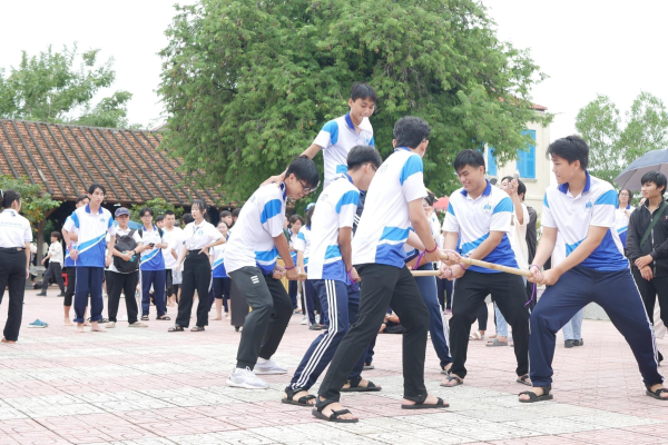 Chào mừng Đại hội đại biểu Hội sinh viên Trường Đại học Nha Trang, lần thứ XIII, nhiệm kỳ 2023-2025