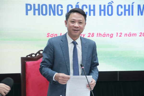 Phát huy vai trò nêu gương của cán bộ, đảng viên gắn với học tập và làm theo tư tưởng, đạo đức, phong cách Hồ Chí Minh