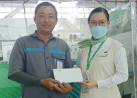 Nhân viên sân bay Cần Thơ trả lại một tỷ đồng cho khách bỏ quên