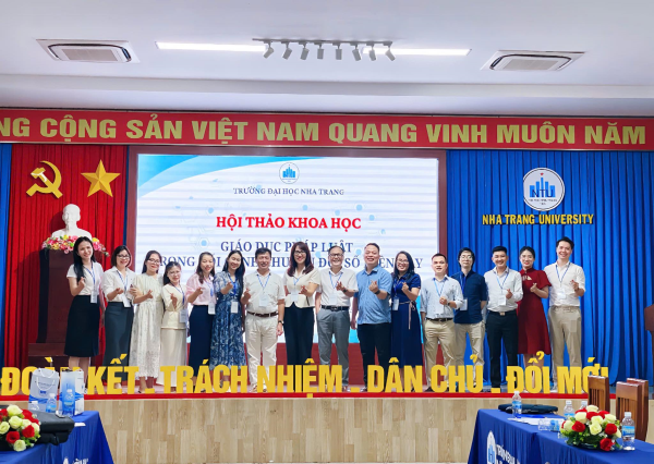 HỘI THẢO "GIÁO DỤC PHÁP LUẬT TRONG BỐI CẢNH CHUYỂN ĐỔI SỐ HIỆN NAY"