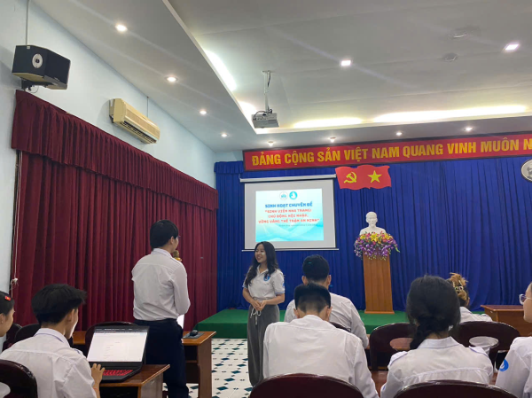 SINH HOẠT CHUYÊN ĐỀ: “SINH VIÊN NHA TRANG: CHỦ ĐỘNG HỘI NHẬP, VỮNG VÀNG THẾ TRẬN AN NINH”