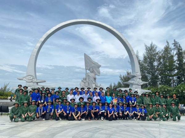 Tuổi trẻ Trường Đại học Nha Trang sôi nổi Chiến dịch Mùa hè xanh 2025